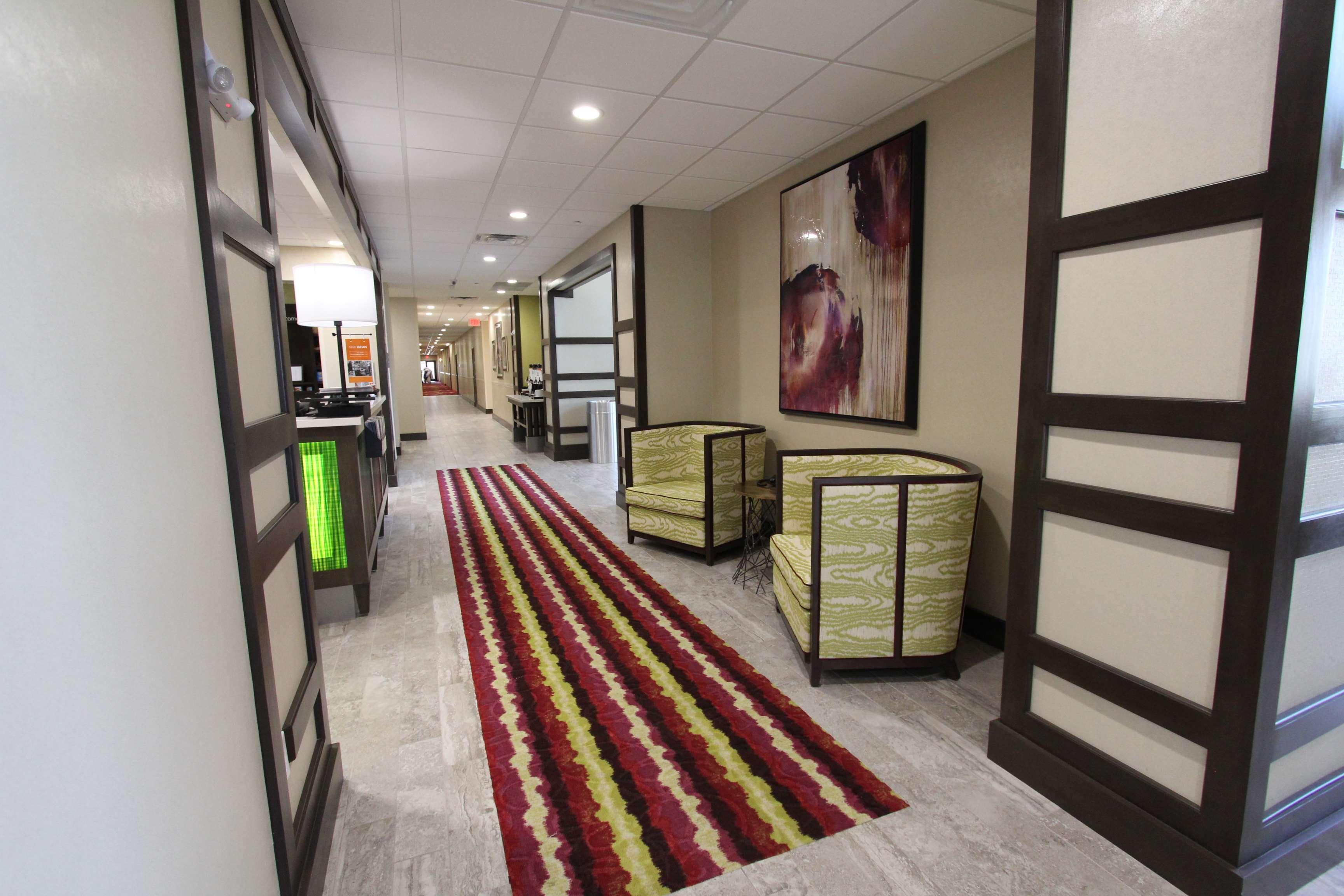 Hampton Inn & Suites Dallas Market Center Dış mekan fotoğraf