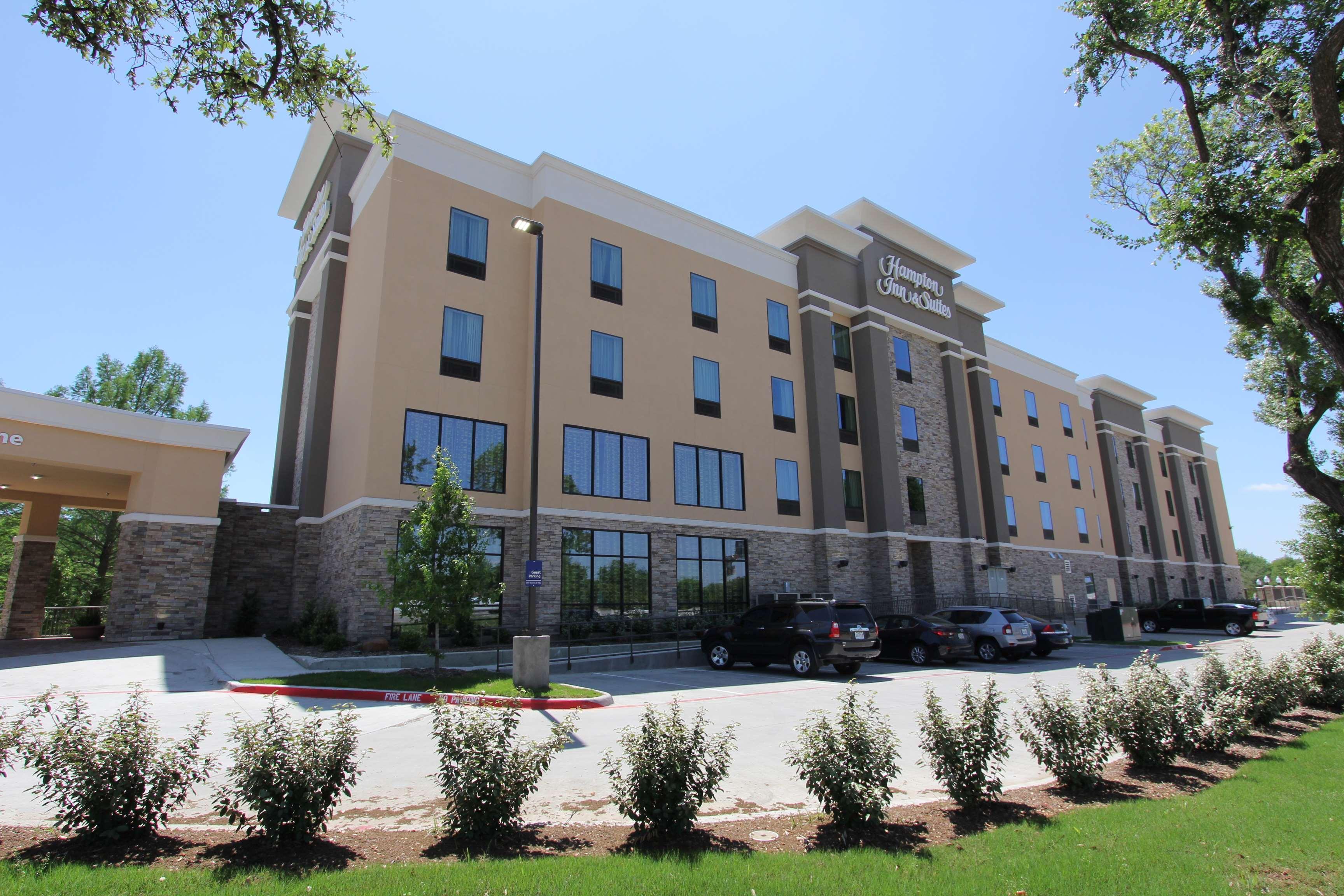 Hampton Inn & Suites Dallas Market Center Dış mekan fotoğraf
