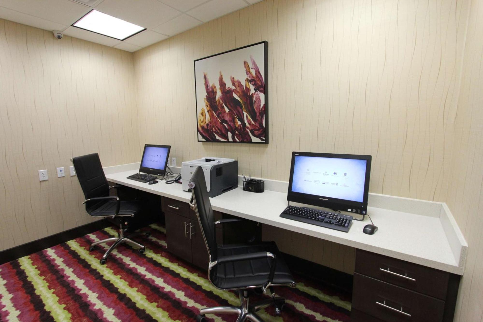 Hampton Inn & Suites Dallas Market Center Dış mekan fotoğraf